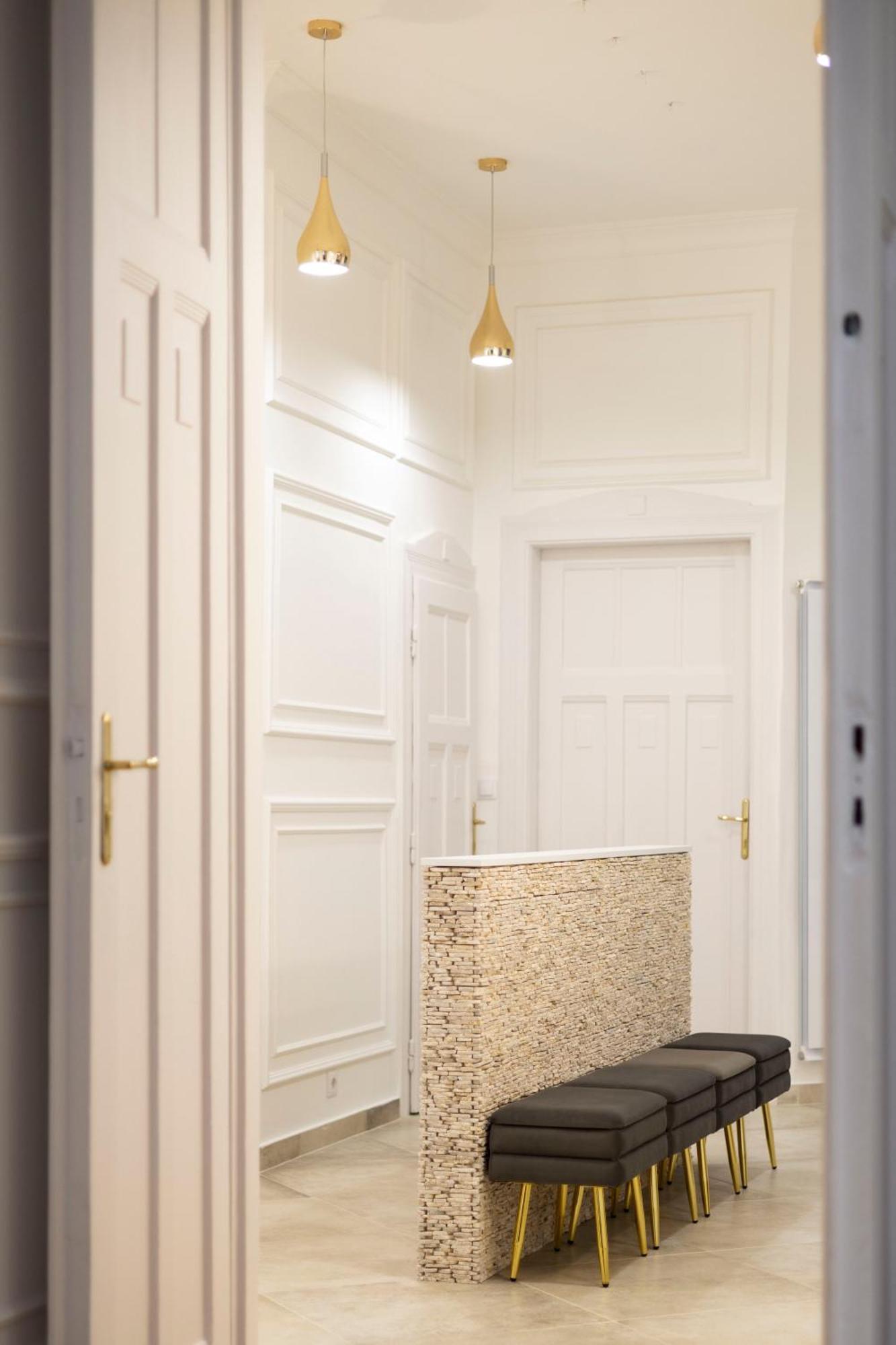 Luxurious Central 4Bedrm 3Bathrm Residence W/ Balcony Budapest Eksteriør bilde