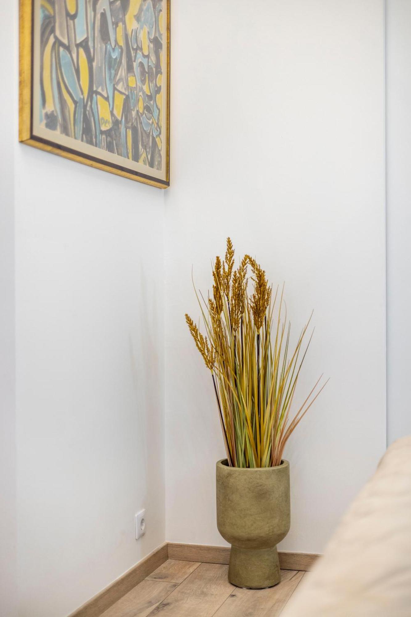 Luxurious Central 4Bedrm 3Bathrm Residence W/ Balcony Budapest Eksteriør bilde