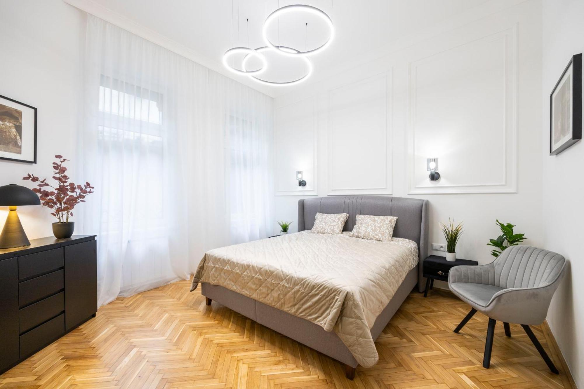 Luxurious Central 4Bedrm 3Bathrm Residence W/ Balcony Budapest Eksteriør bilde
