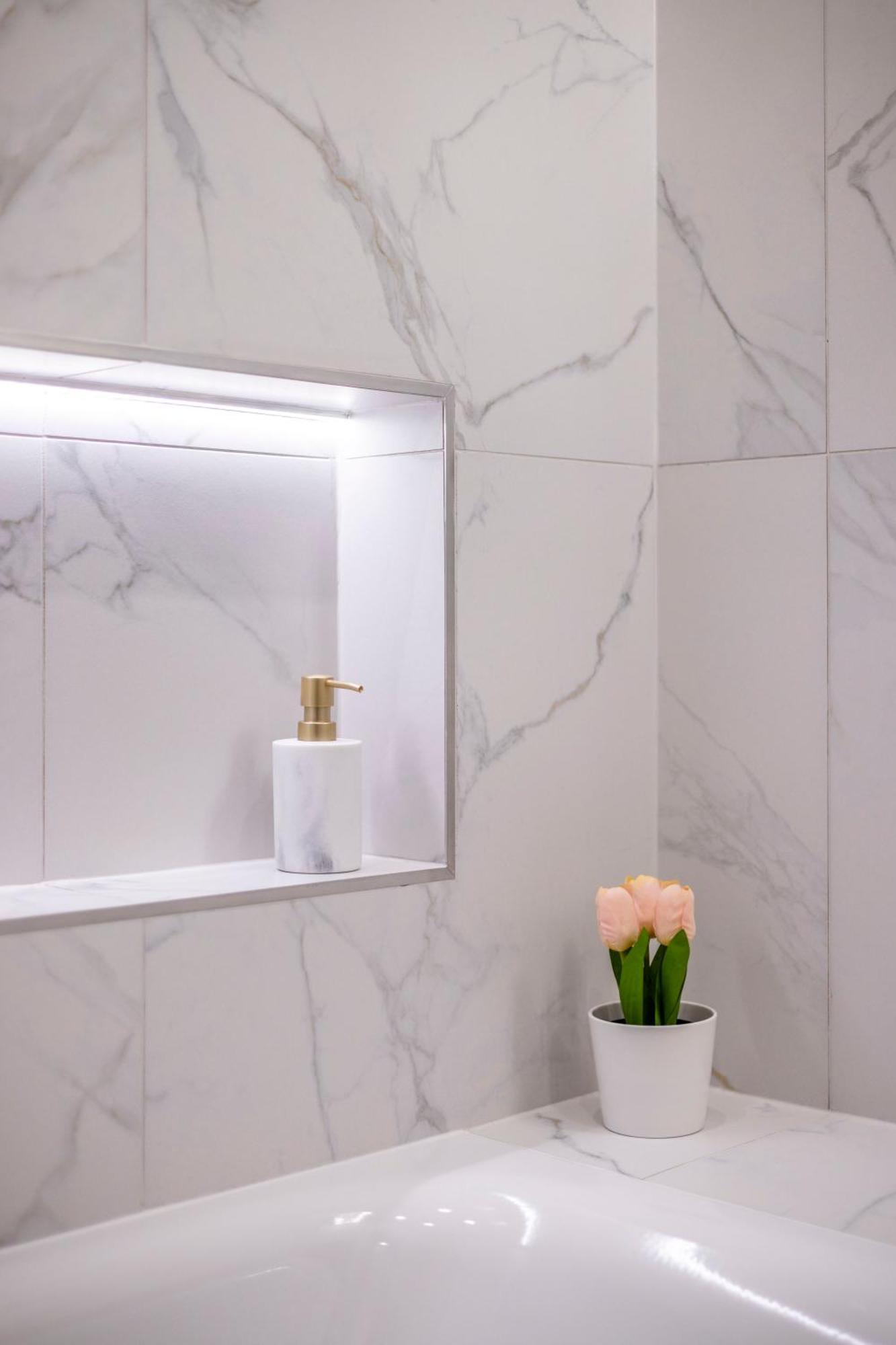 Luxurious Central 4Bedrm 3Bathrm Residence W/ Balcony Budapest Eksteriør bilde