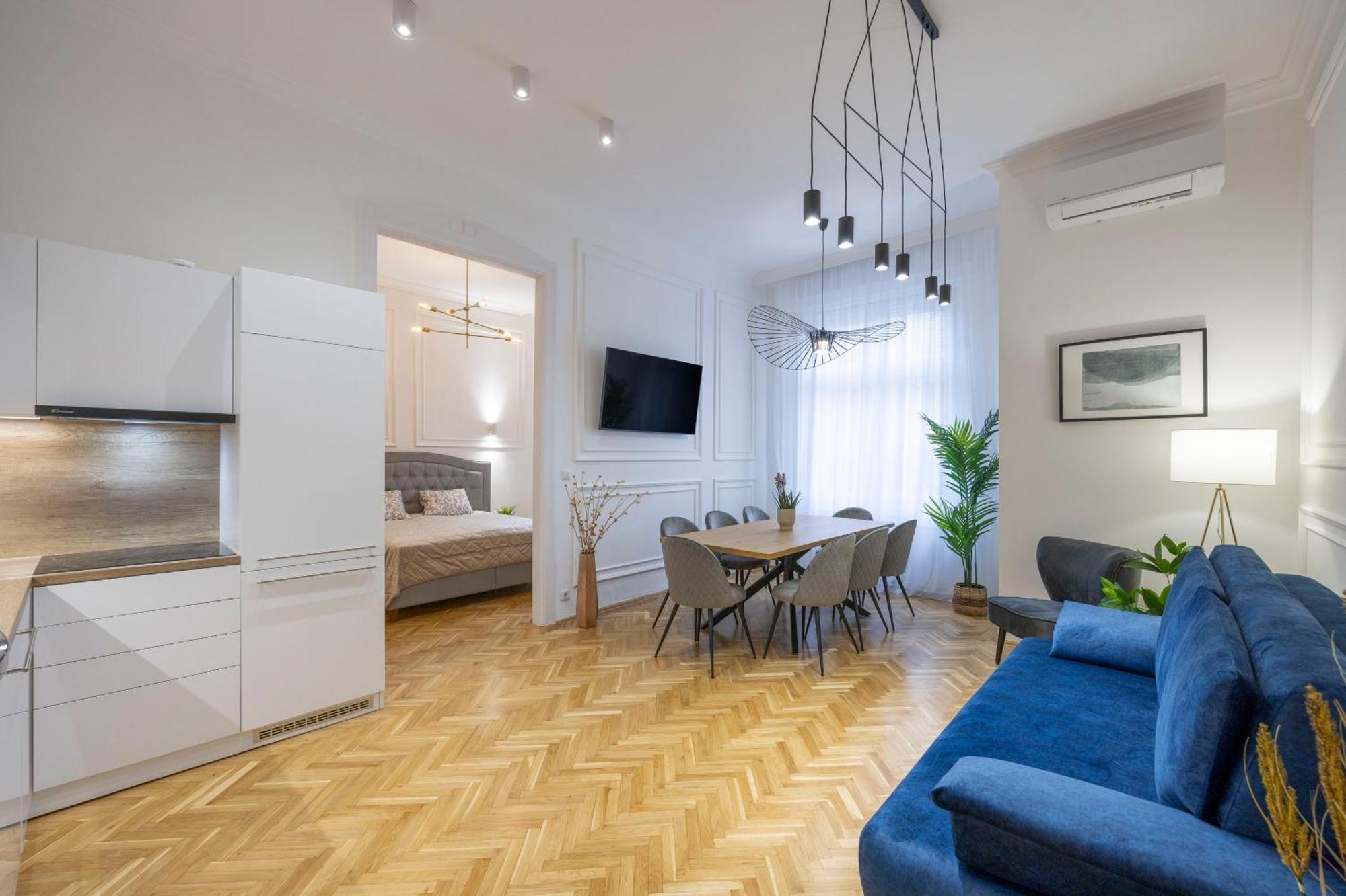 Luxurious Central 4Bedrm 3Bathrm Residence W/ Balcony Budapest Eksteriør bilde