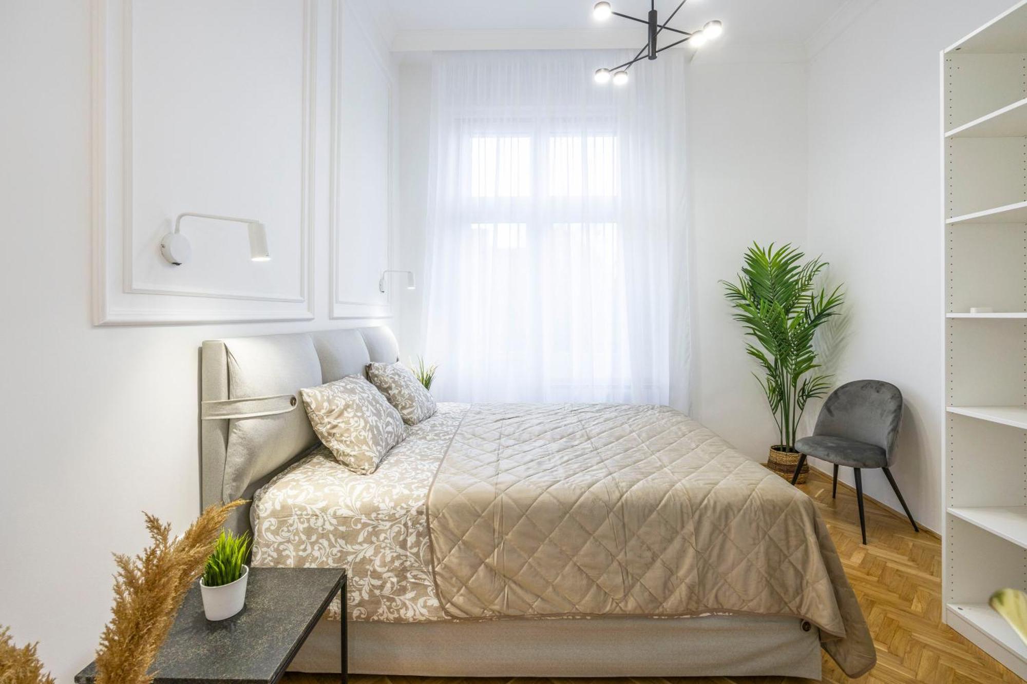 Luxurious Central 4Bedrm 3Bathrm Residence W/ Balcony Budapest Eksteriør bilde