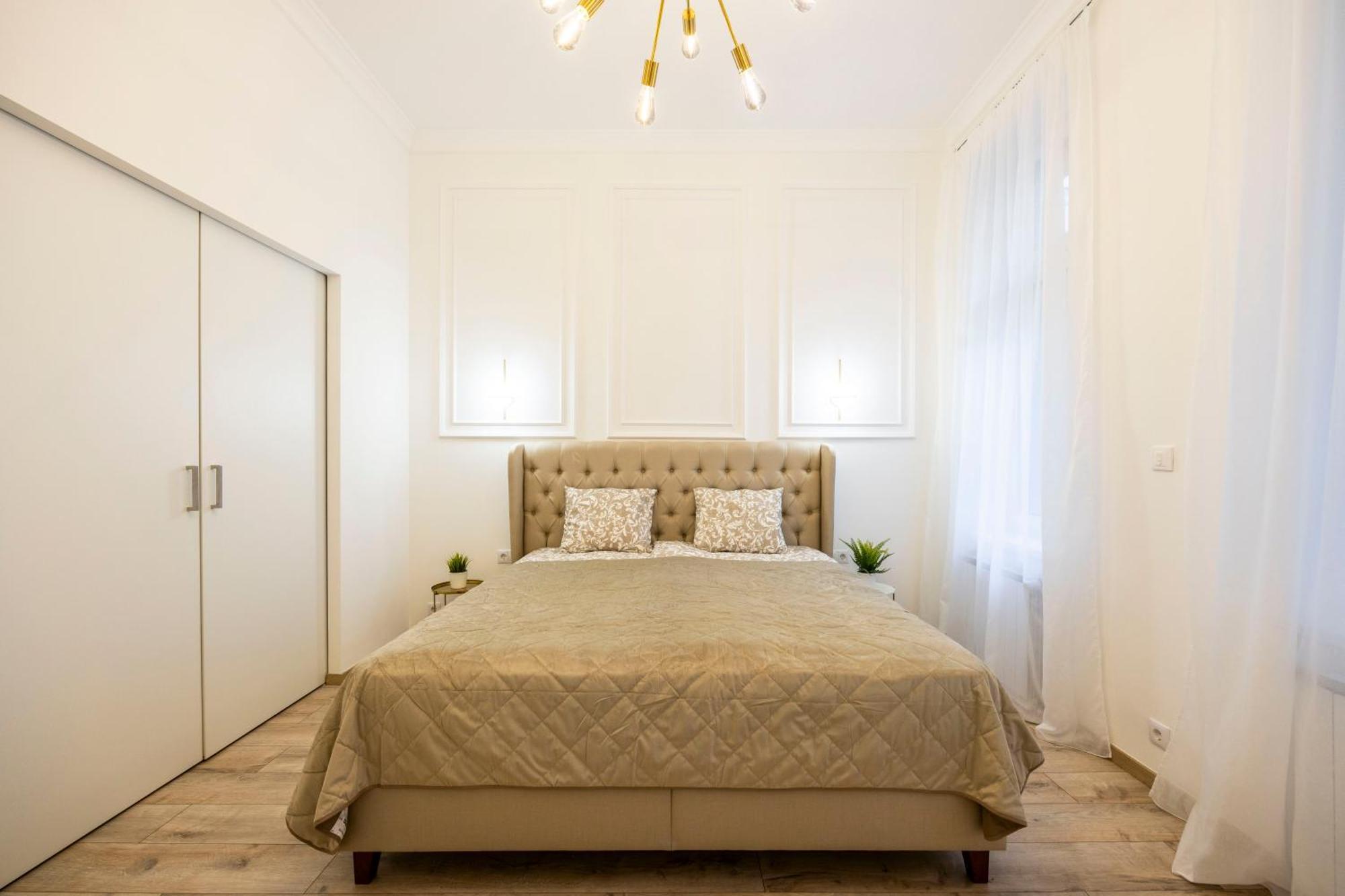 Luxurious Central 4Bedrm 3Bathrm Residence W/ Balcony Budapest Eksteriør bilde